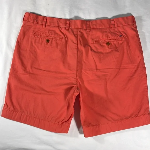 Tommy Hilfiger mens salmon pink basic flat front 8" chino shorts - size 42 - Picture 3 of 11